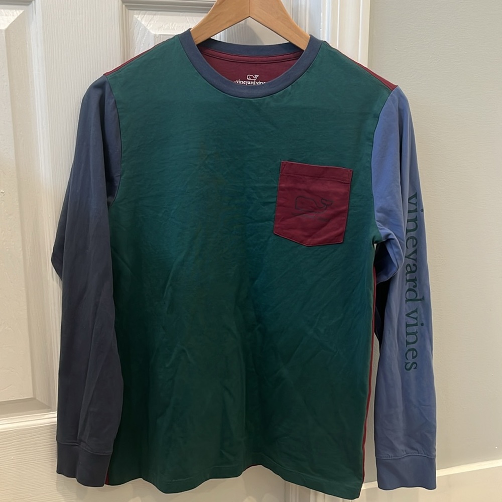 Vineyard vine T